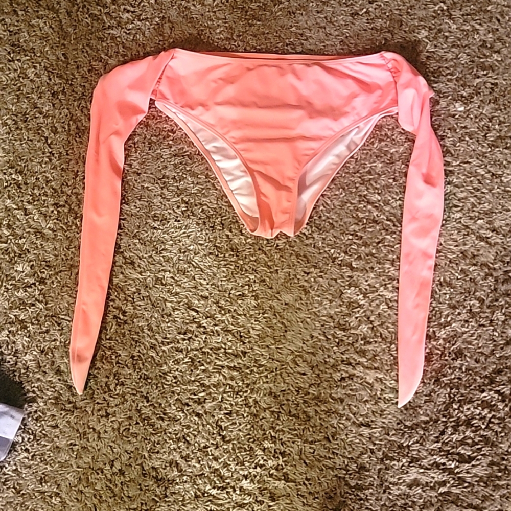 Woman's swim bottoms